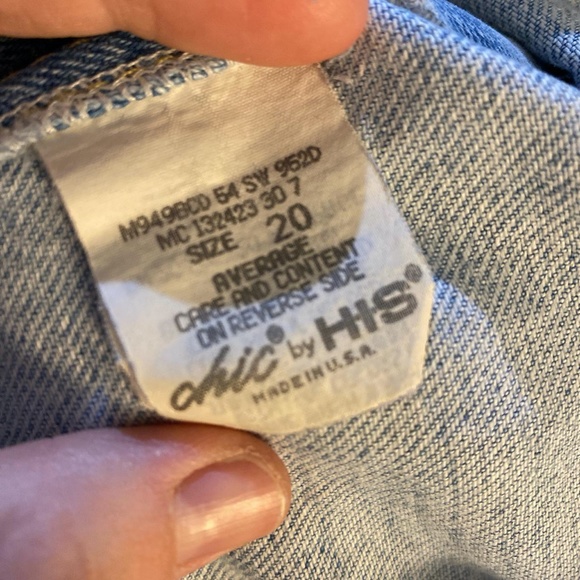 Vintage 90โs Lightwash Highwaisted Chic Jeans Made In USA Zip Fly - Picture 3 of 3